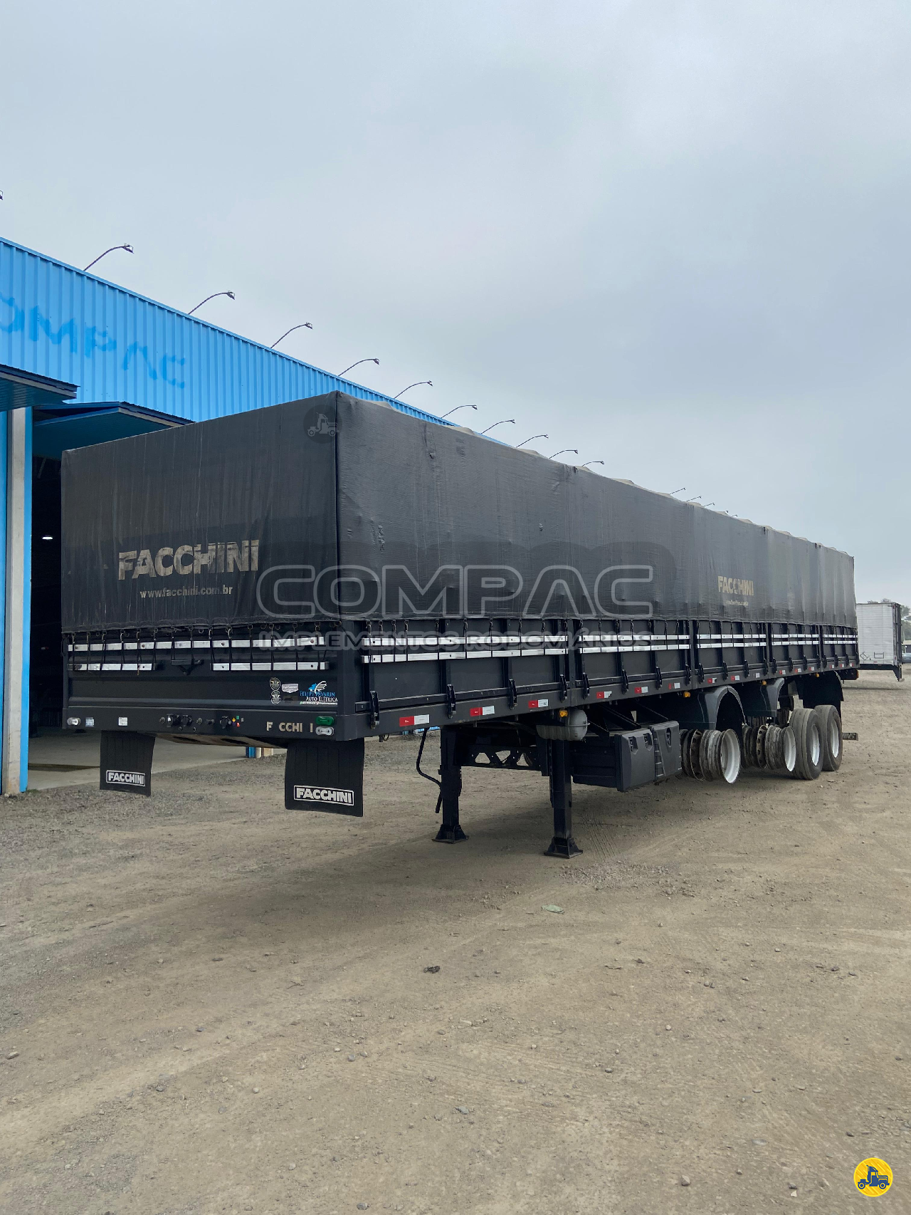 GRANELEIRO de Compac Implementos Rodoviários - Librelato